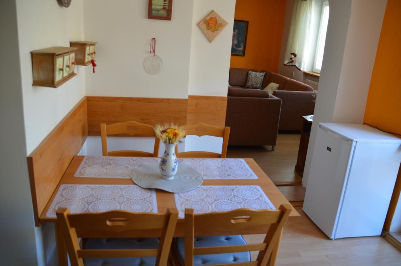 Apartmany Petronela Маков Экстерьер фото
